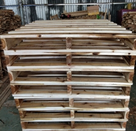 Pallet gỗ 2 hướng nâng